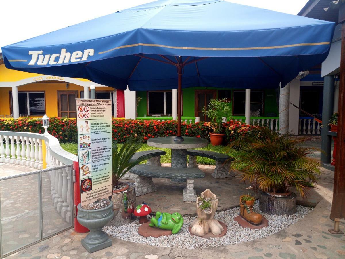 Rainbow Village La Ceiba Eksteriør billede